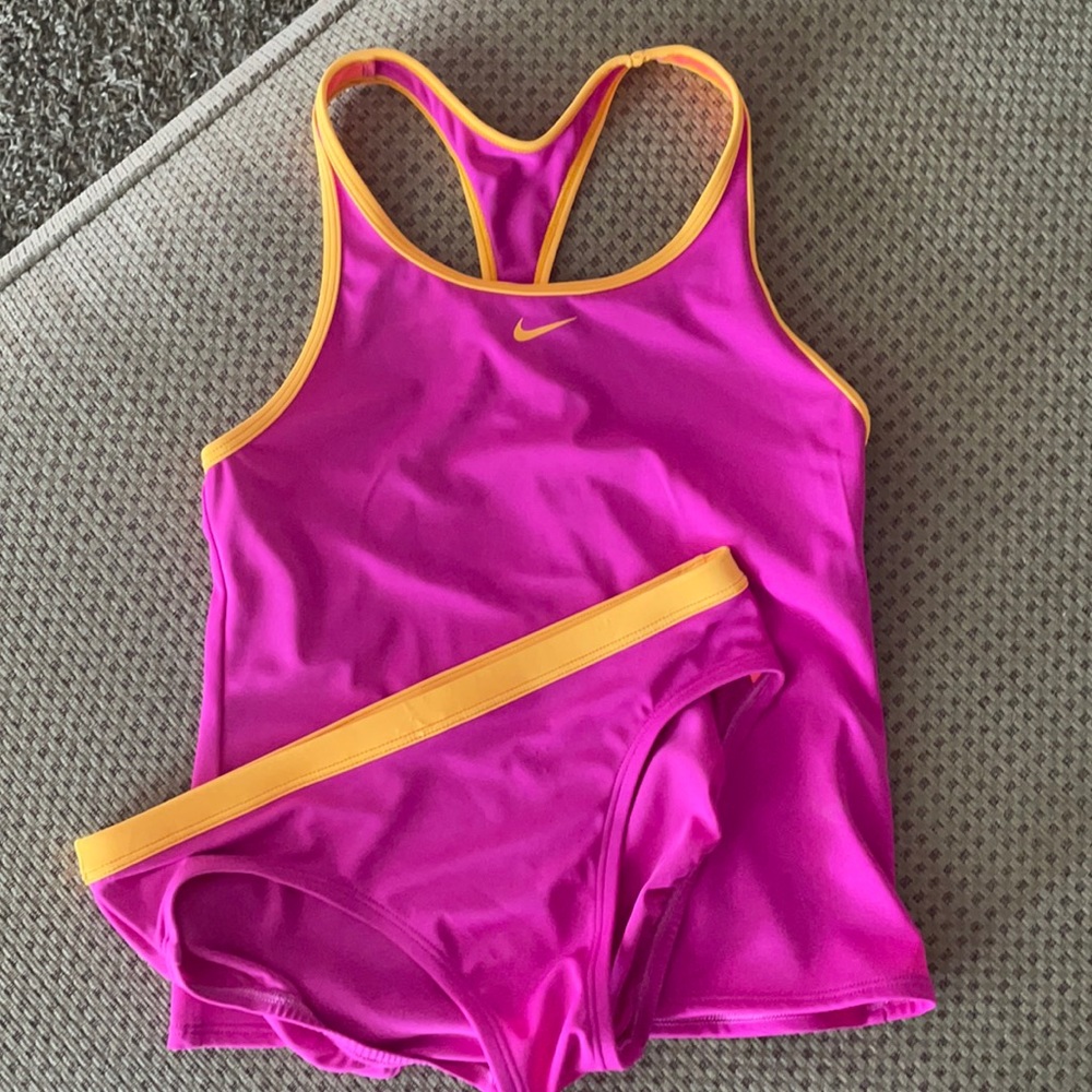 Girl’s Nike Tankini (14)
